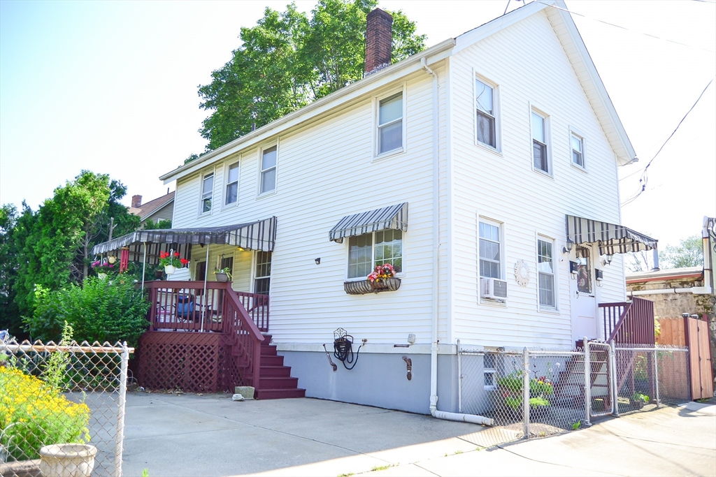348 North St