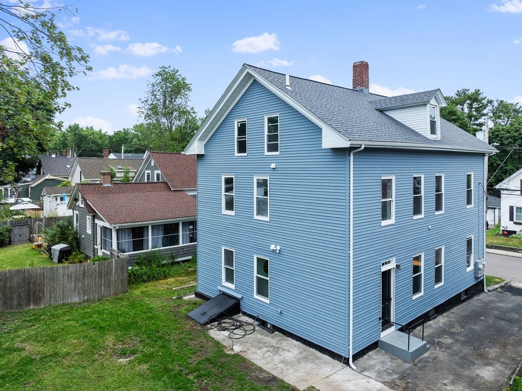 158 East St