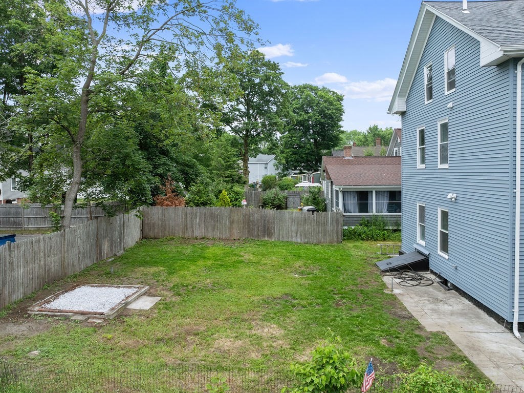 158 East St