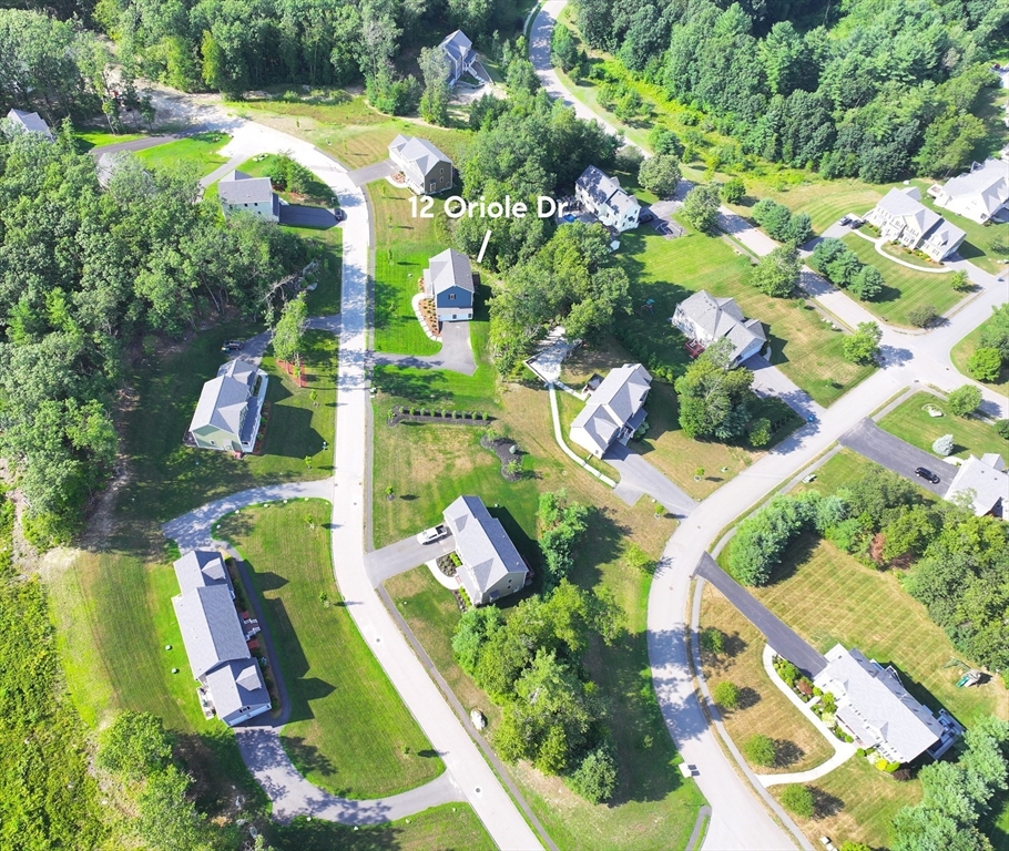 12 Oriole Dr