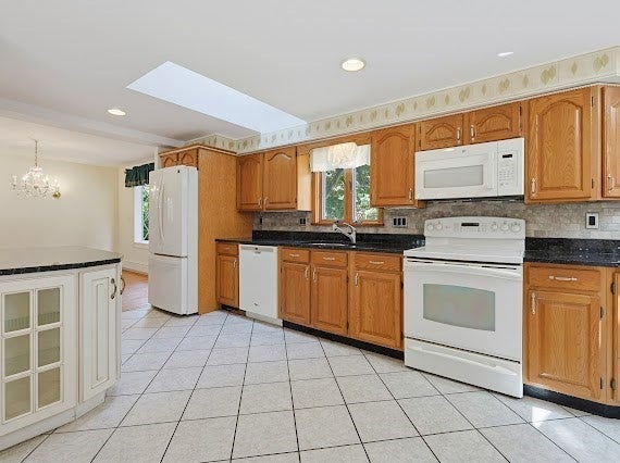 374 Plain St, Stoughton, MA, 374 Plain St, Stoughton, MA Photo #8