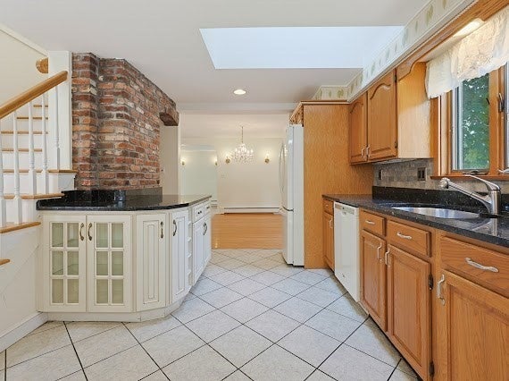374 Plain St, Stoughton, MA, 374 Plain St, Stoughton, MA Photo #7