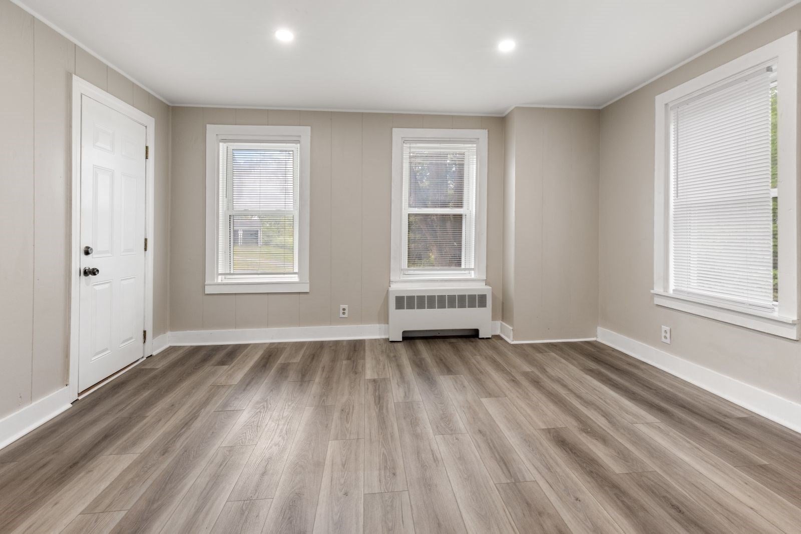 208 High St, North Attleboro, MA Photo #4