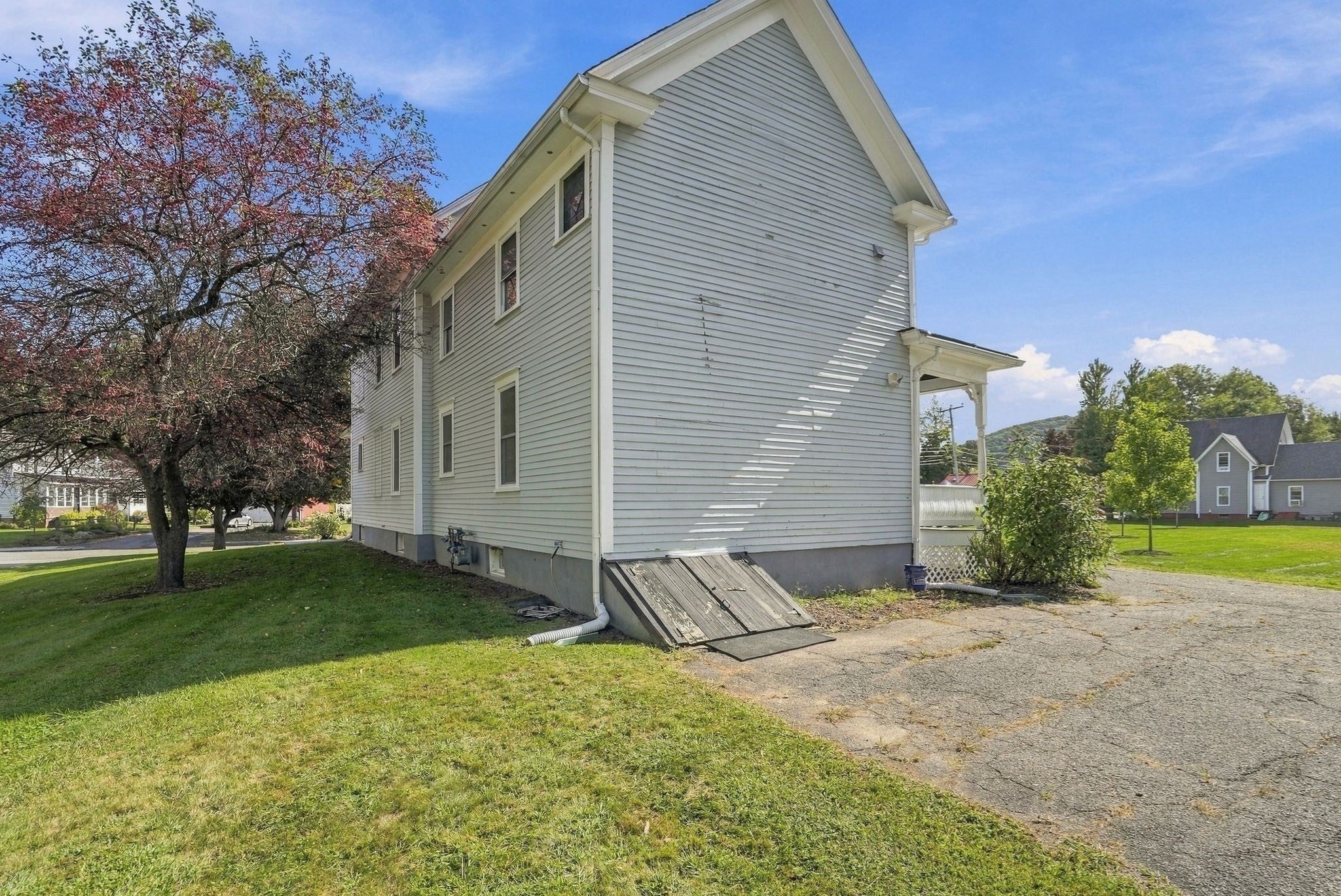 24 Sugarloaf St, Deerfield, MA, 24 Sugarloaf St, Deerfield, MA Photo #28
