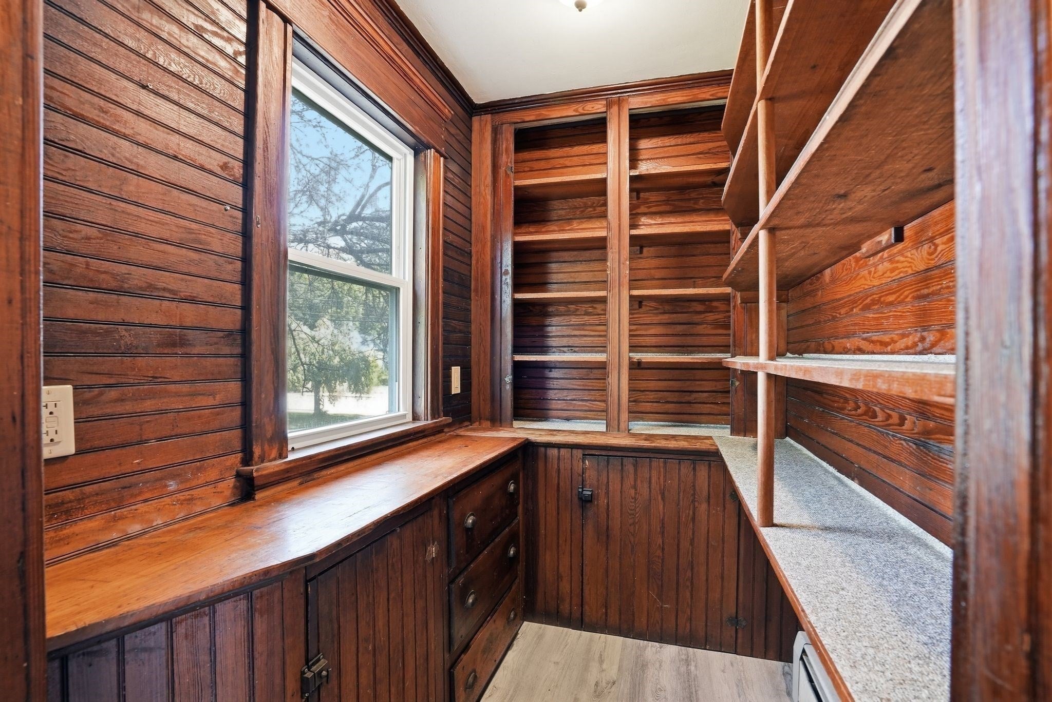 24 Sugarloaf St, Deerfield, MA, 24 Sugarloaf St, Deerfield, MA Photo #9