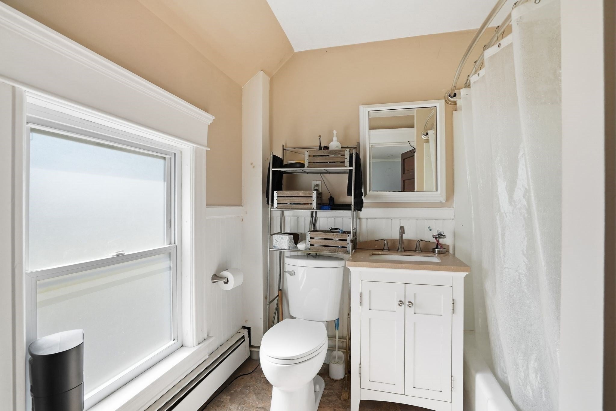 24 Sugarloaf St, Deerfield, MA, 24 Sugarloaf St, Deerfield, MA Photo #23
