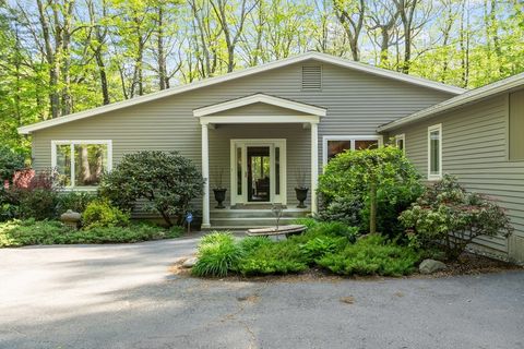26 Deer Run Wayland MA 01778
