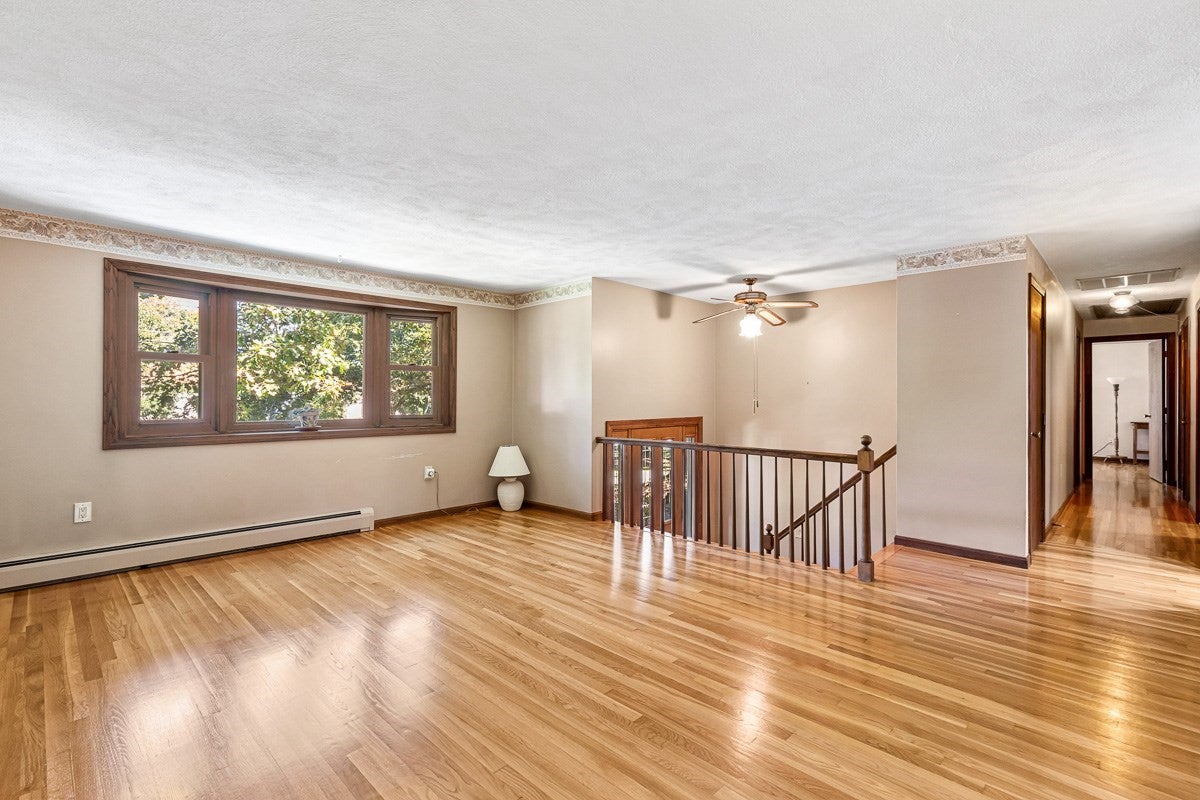 26 Atherton Rd, Foxboro, MA, 26 Atherton Rd, Foxboro, MA Photo #8