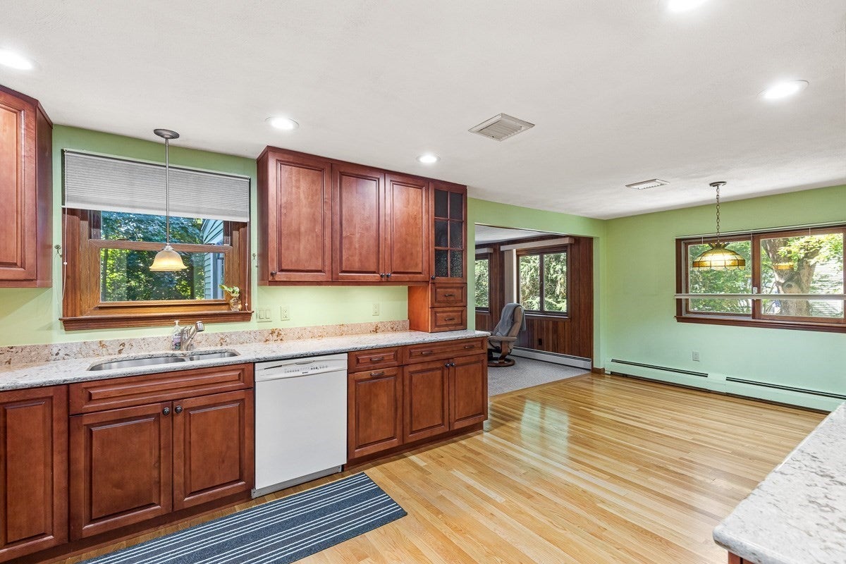 26 Atherton Rd, Foxboro, MA, 26 Atherton Rd, Foxboro, MA Photo #18
