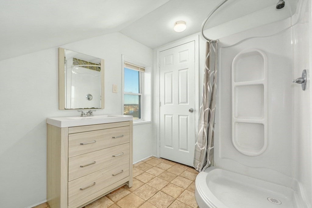 12 Blanche St, Worcester, MA, 12 Blanche St, Worcester, MA Photo #28