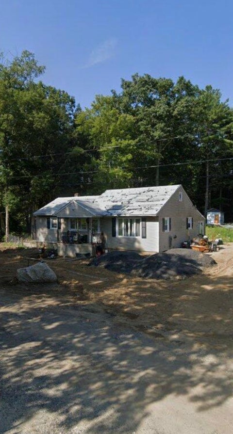 Photo of 28 Lyric St, Pittsfield, MA 01201 (MLS # 73585569)