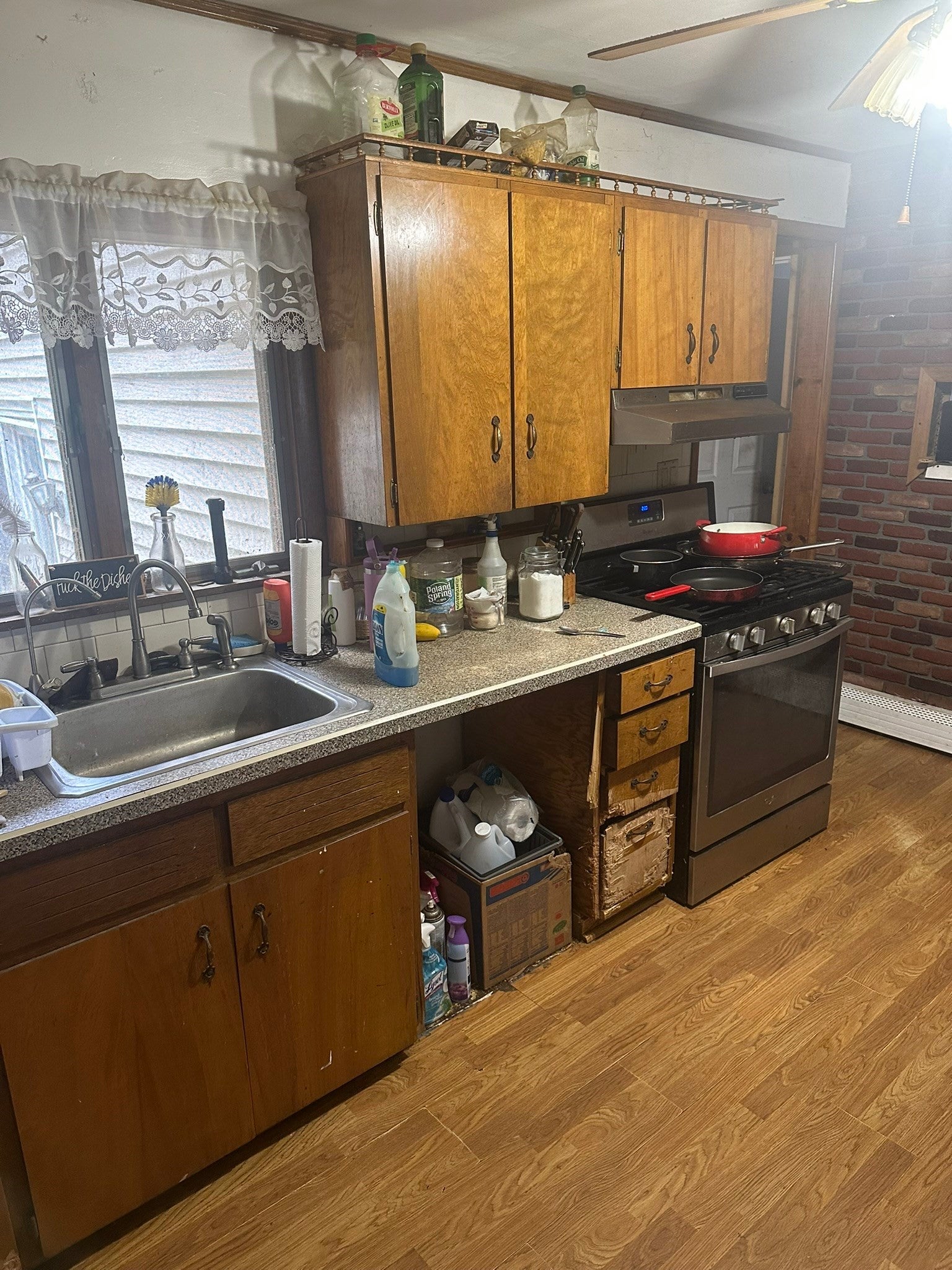28 Lyric St, Pittsfield, MA, 28 Lyric St, Pittsfield, MA Photo #2