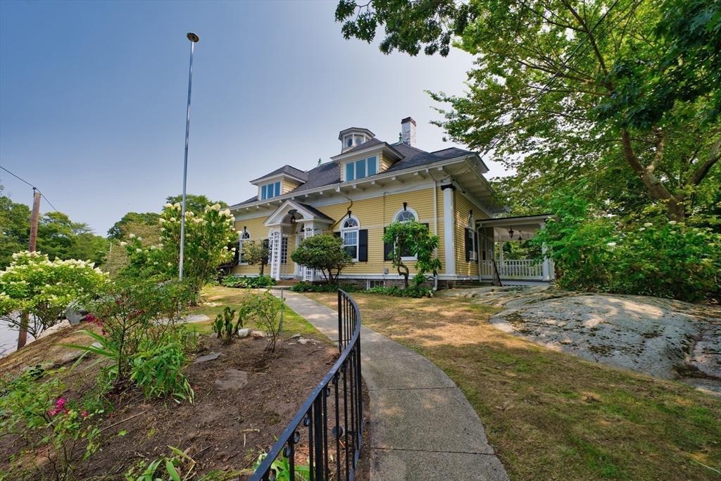 11 Doane Street