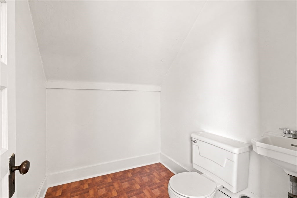 554 Hildreth St, Dracut, MA Photo #20
