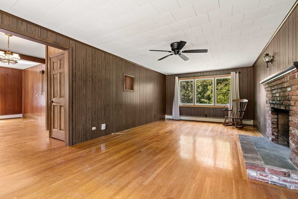 554 Hildreth St, Dracut, MA Photo #8