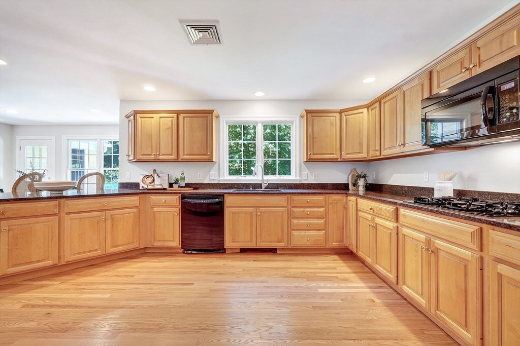 26 Sweeney Ridge Rd