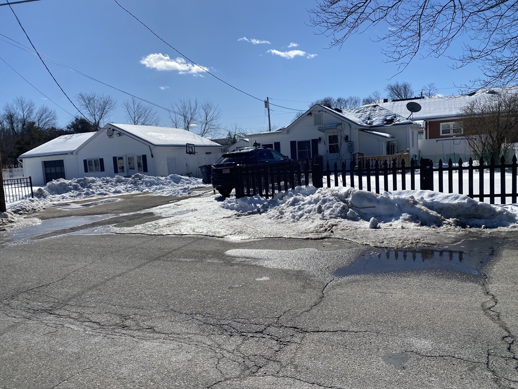 5 Thornton Ave