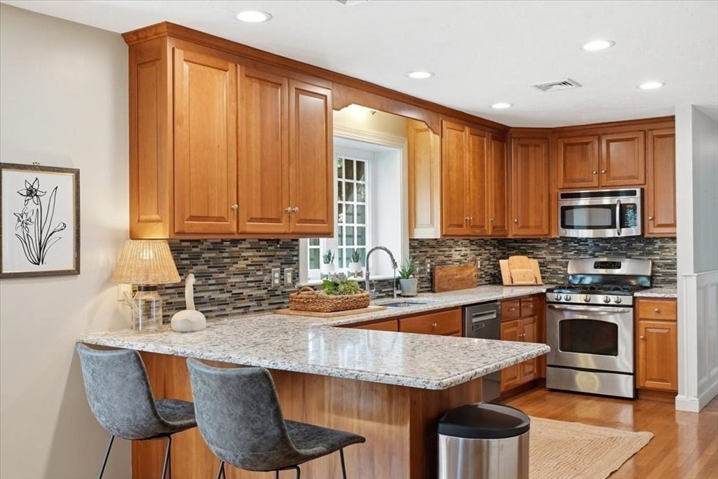 2 Blackthorne Lane, Norwell, MA, 2 Blackthorne Lane, Norwell, MA Photo #14
