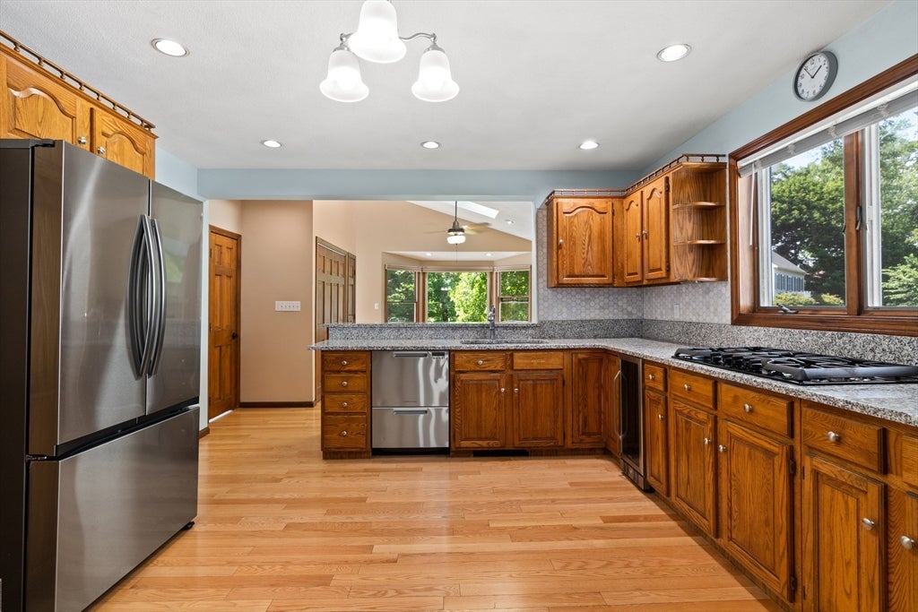 63 Oakdale Ave, Dedham, MA Photo #8