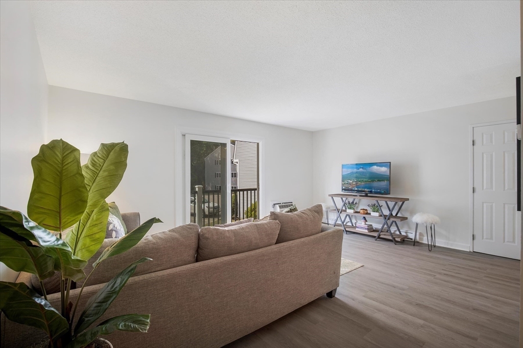 13 Chapel Hill Dr 5