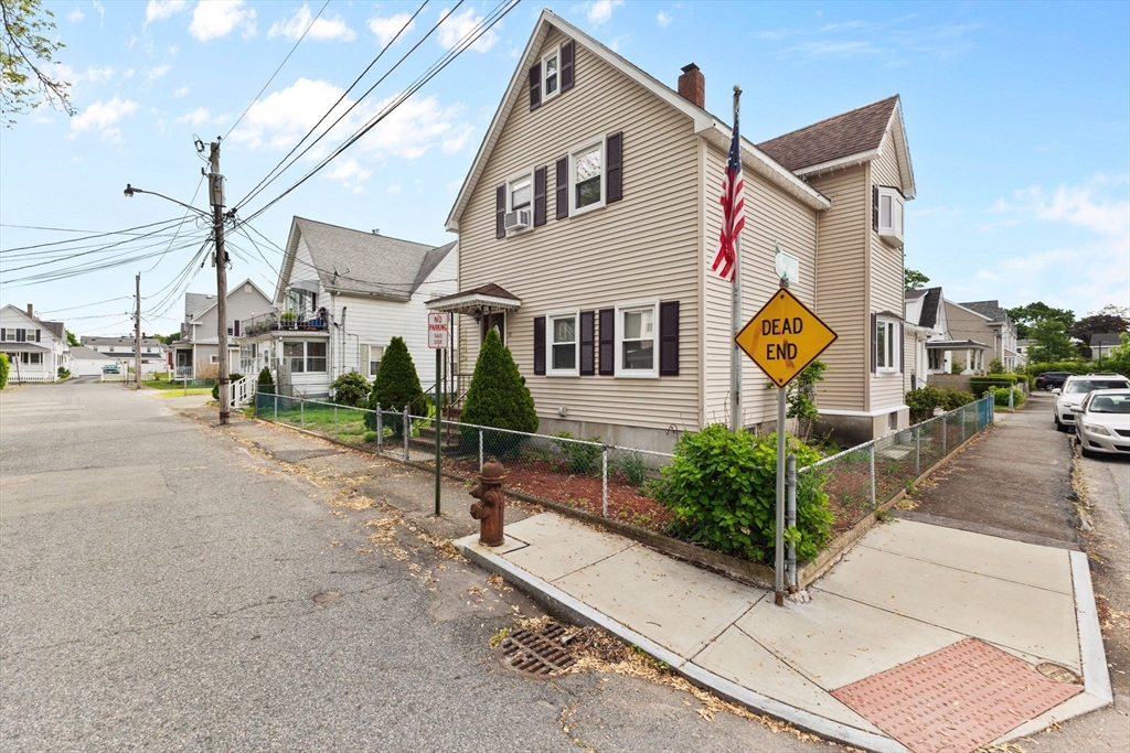 11 Alger Ave