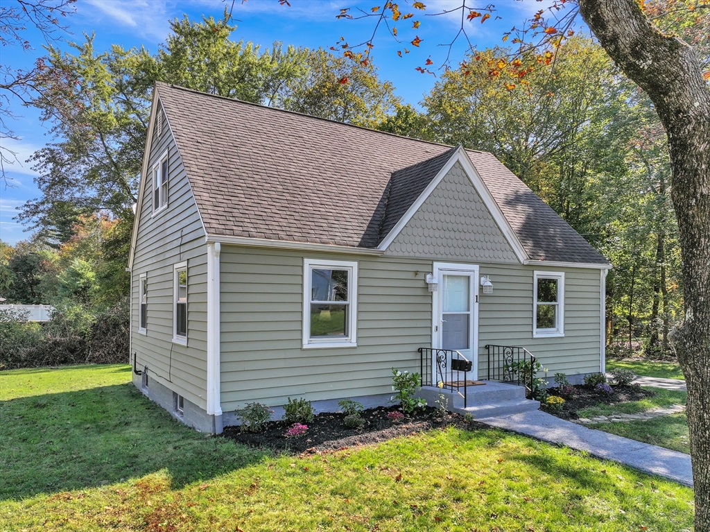 1 Broadmeadow Ave