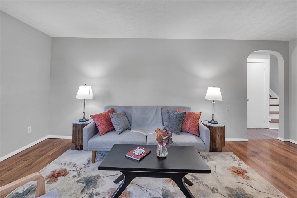 1 Broadmeadow Ave