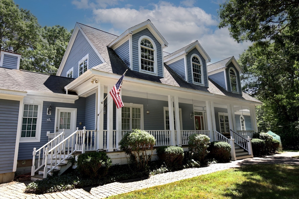 40 Country Club Drive