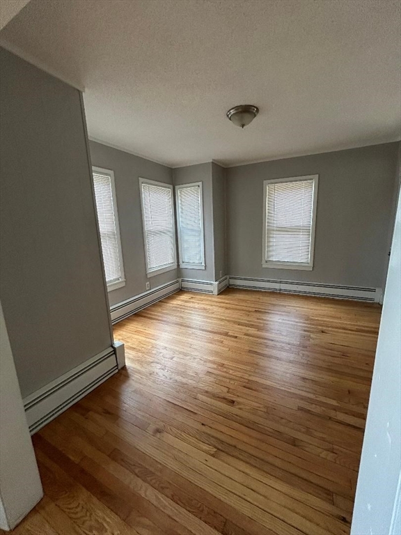 Springfield, Massachusetts 01107, United States, 3 Bedrooms Bedrooms, ,2 BathroomsBathrooms,Residential,Active,166943