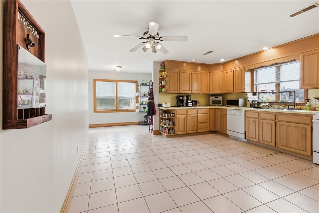 4-6 Jensen Rd #6, Watertown, MA Photo #1