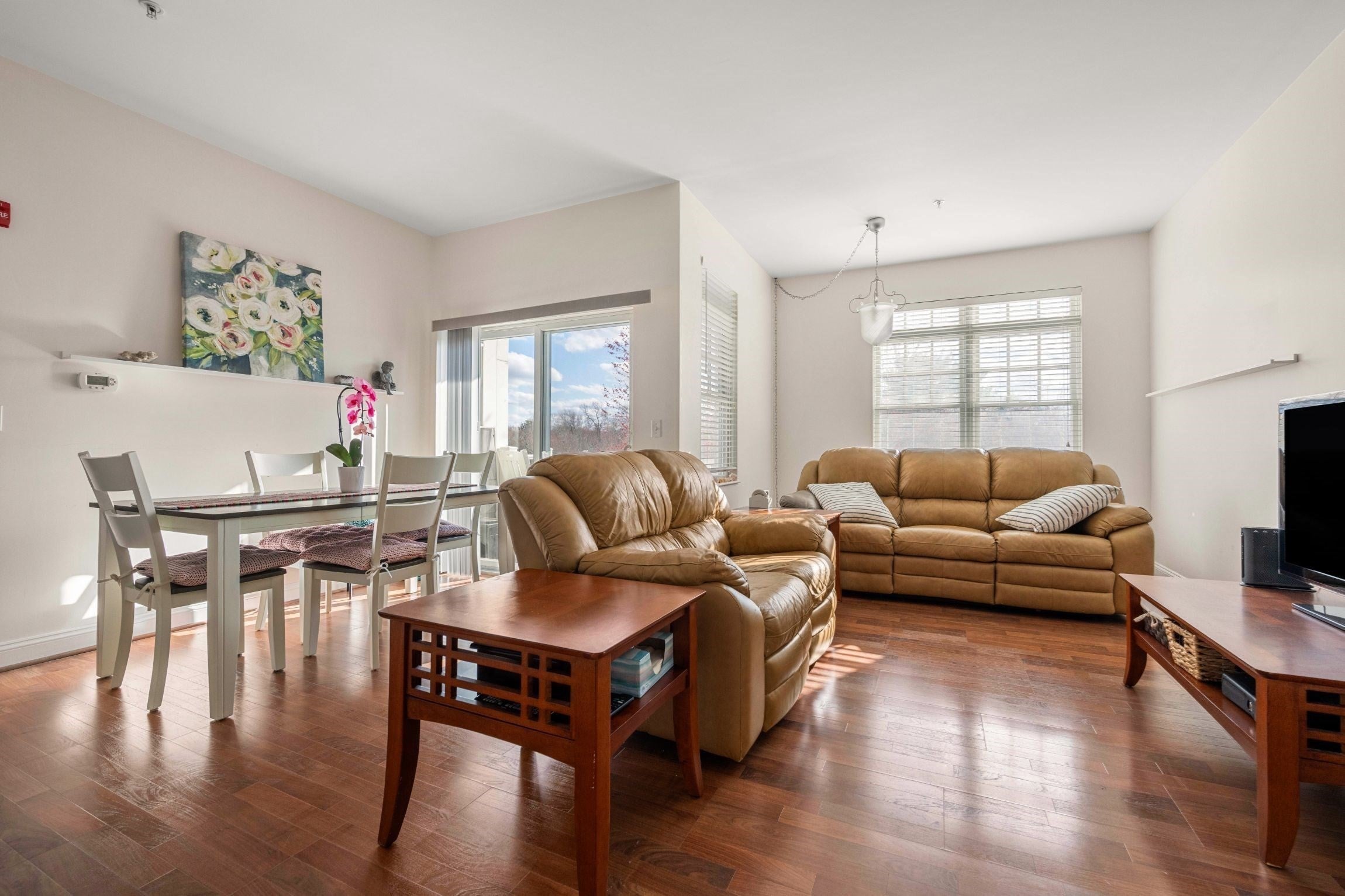 614 Pond Street 2306