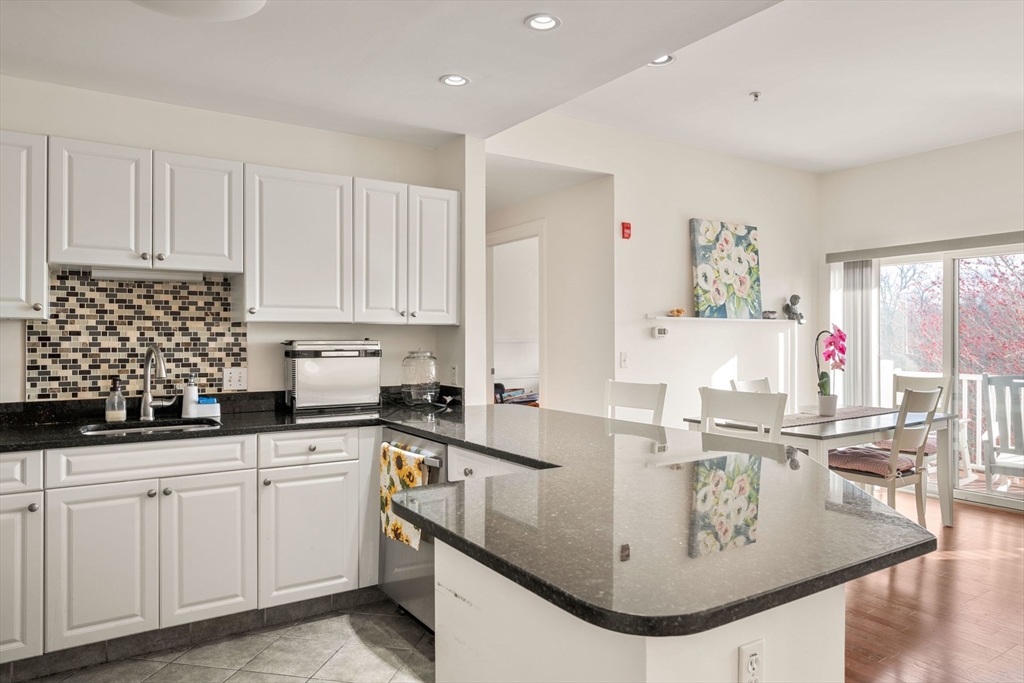 614 Pond Street 2306