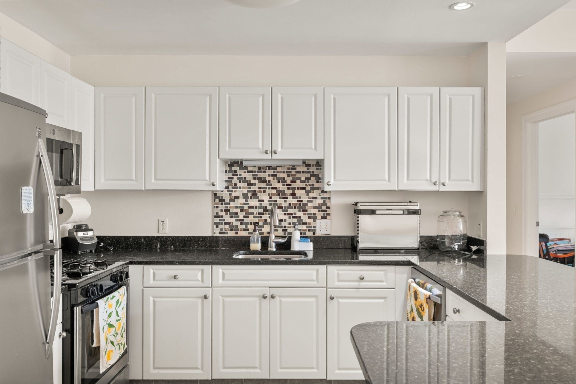 614 Pond Street 2306