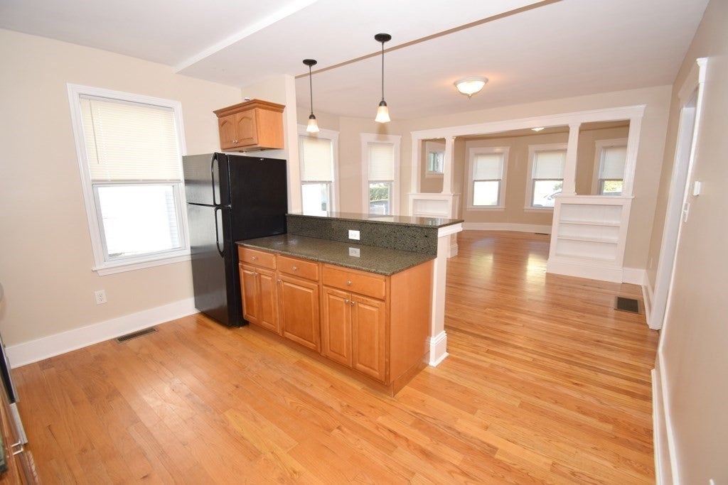 3 South Buffum ST #1, Worcester, MA, 3 South Buffum ST #1, Worcester, MA Photo #10