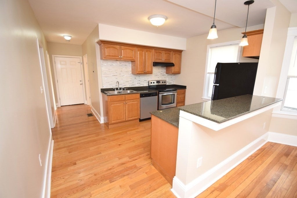 3 South Buffum ST #1, Worcester, MA, 3 South Buffum ST #1, Worcester, MA Photo #16