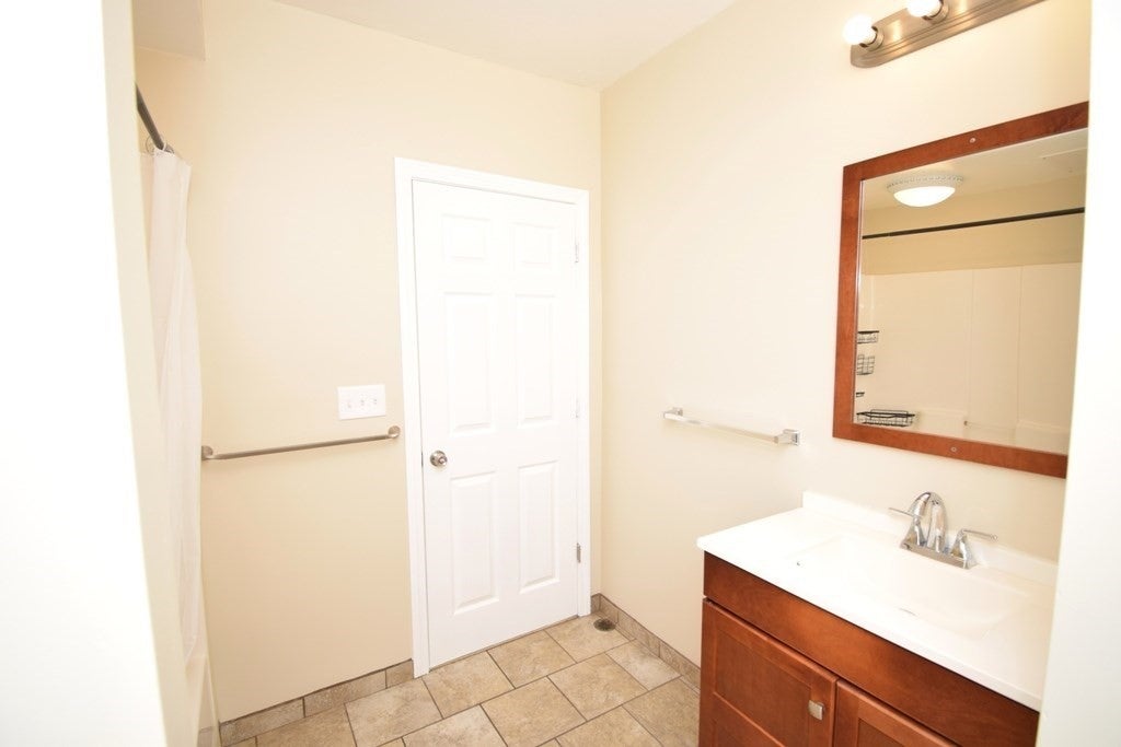3 South Buffum ST #1, Worcester, MA, 3 South Buffum ST #1, Worcester, MA Photo #23