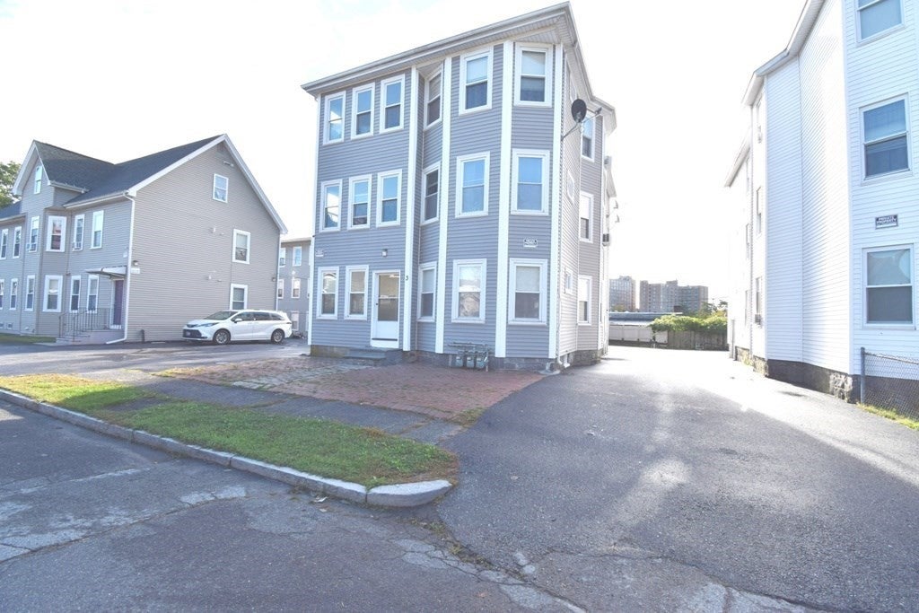 3 South Buffum ST #1, Worcester, MA, 3 South Buffum ST #1, Worcester, MA Photo #2