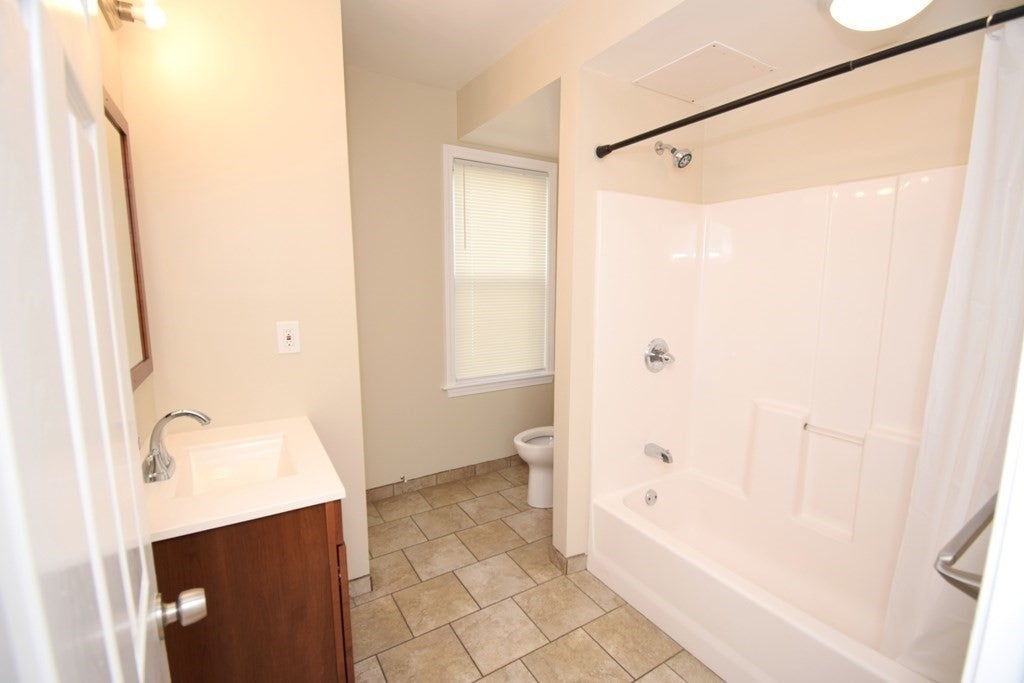 3 South Buffum ST #1, Worcester, MA, 3 South Buffum ST #1, Worcester, MA Photo #22