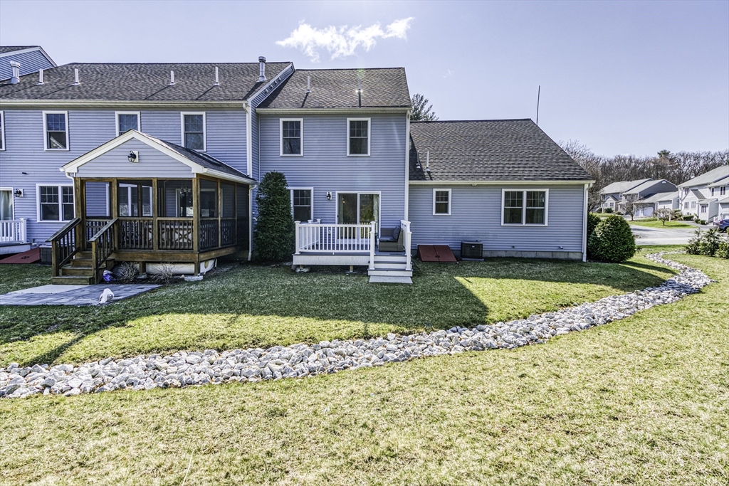 228 Laurelwood Dr A