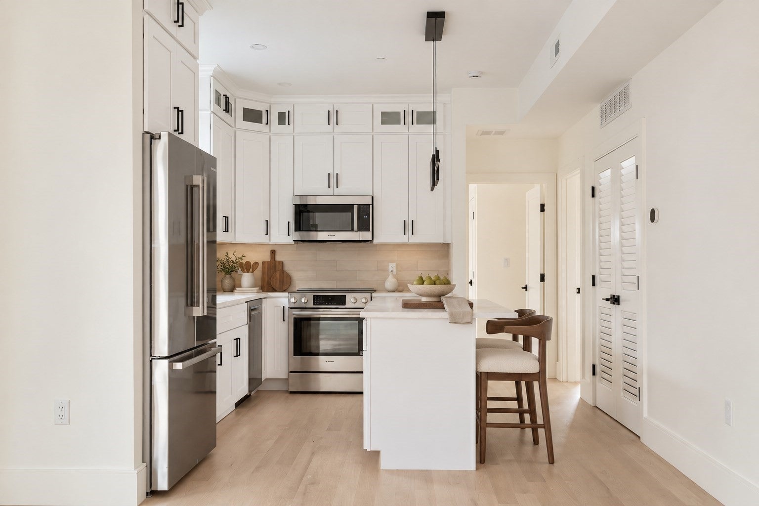 387 Norfolk St 387-2