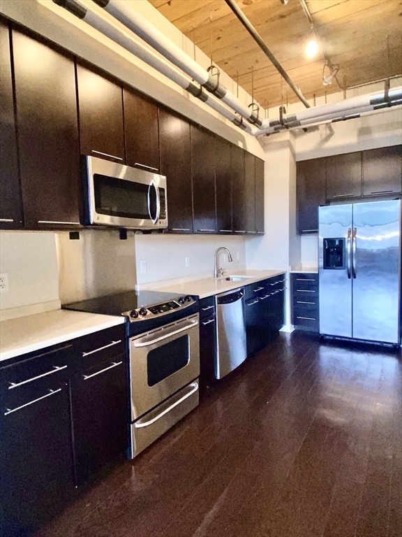 1245 Adams Street B503