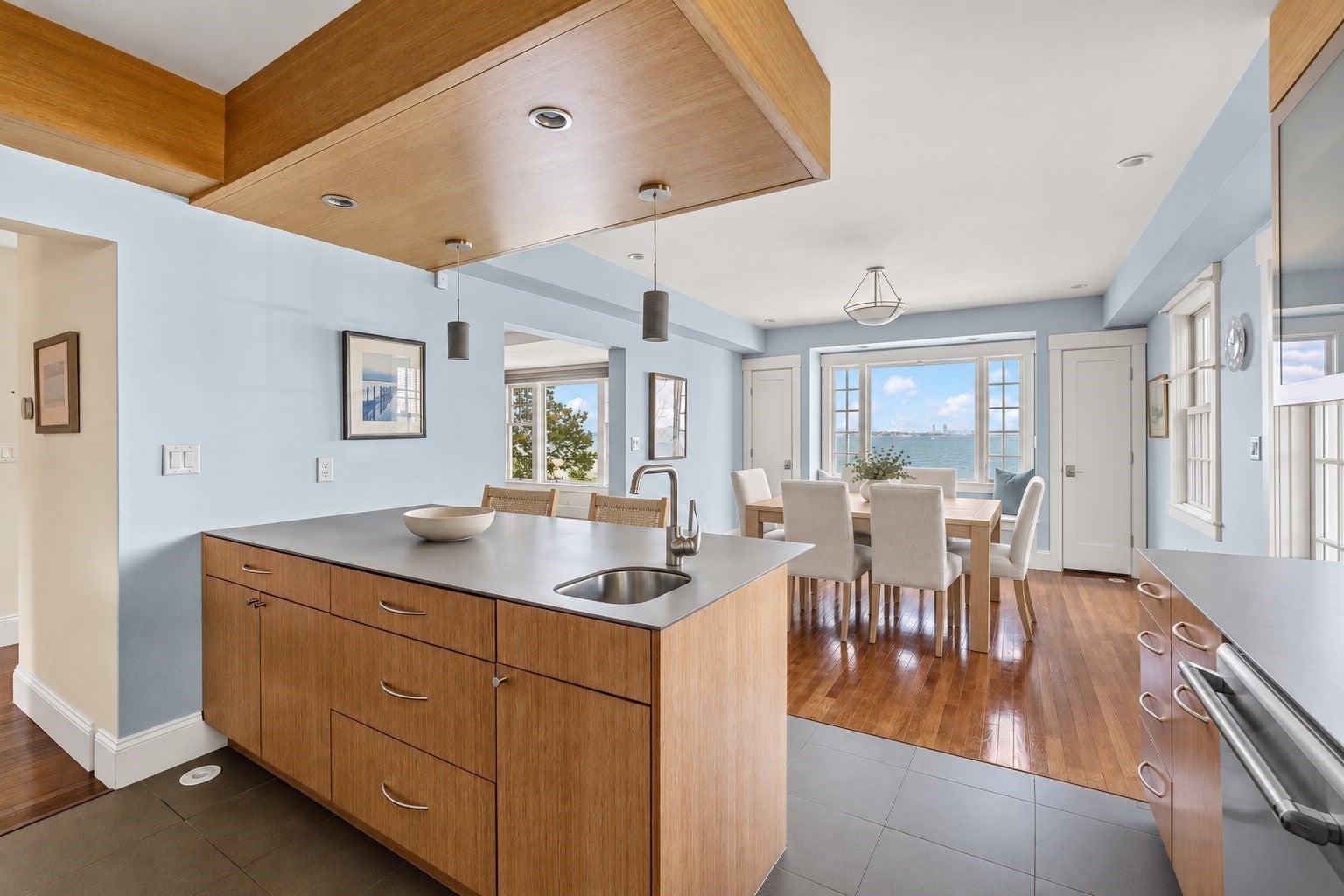 20 Bay View Ave