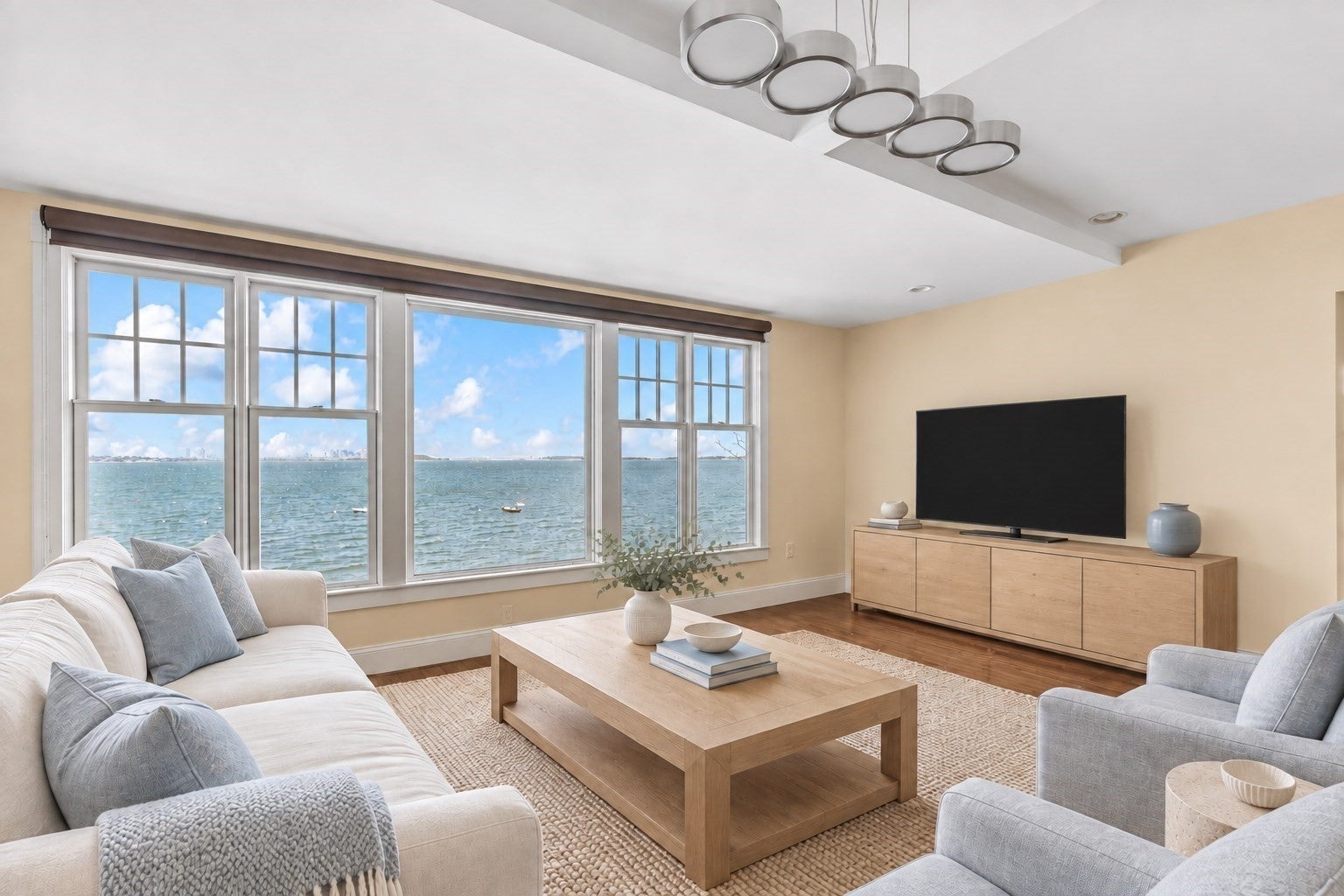 20 Bay View Ave