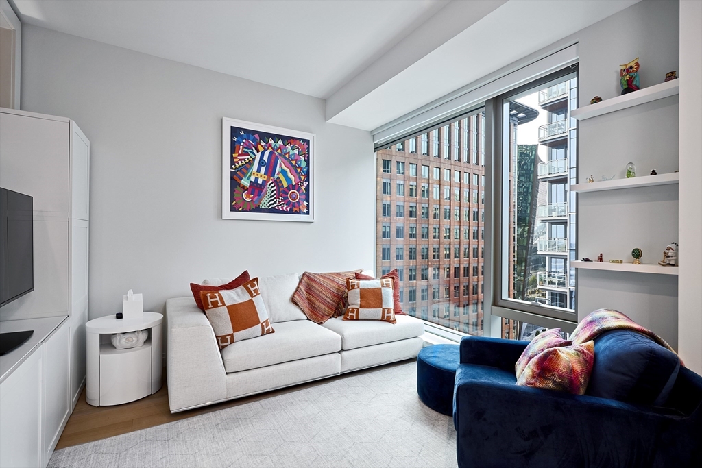 133 Seaport Blvd 1621