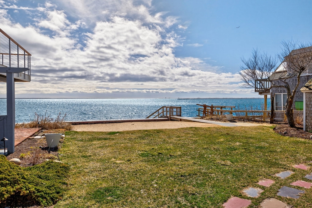 495 Commercial Street 9