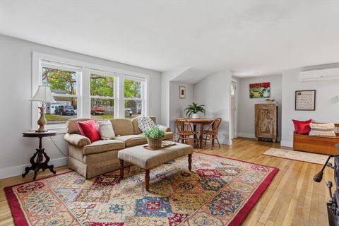 Photo of 120 Chestnut St, Barnstable, MA 02601 (MLS # 73520710)