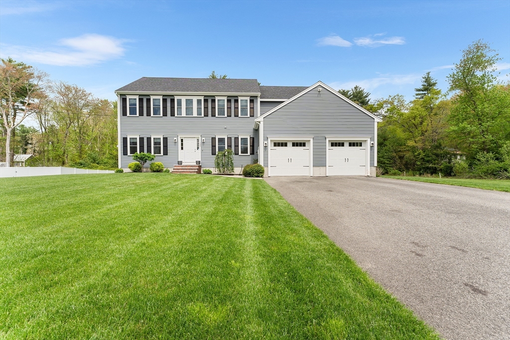120 W Pond St