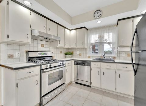 131 Beacon St 4 Chelsea MA 02150