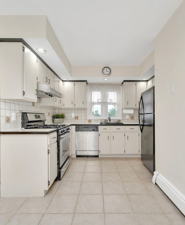 131 Beacon St 4