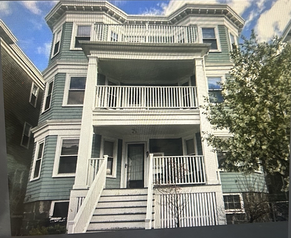 Click for 47 Rosemont St #2, Boston, MA slideshow Click for 47 Rosemont St #2, Boston, MA slideshow